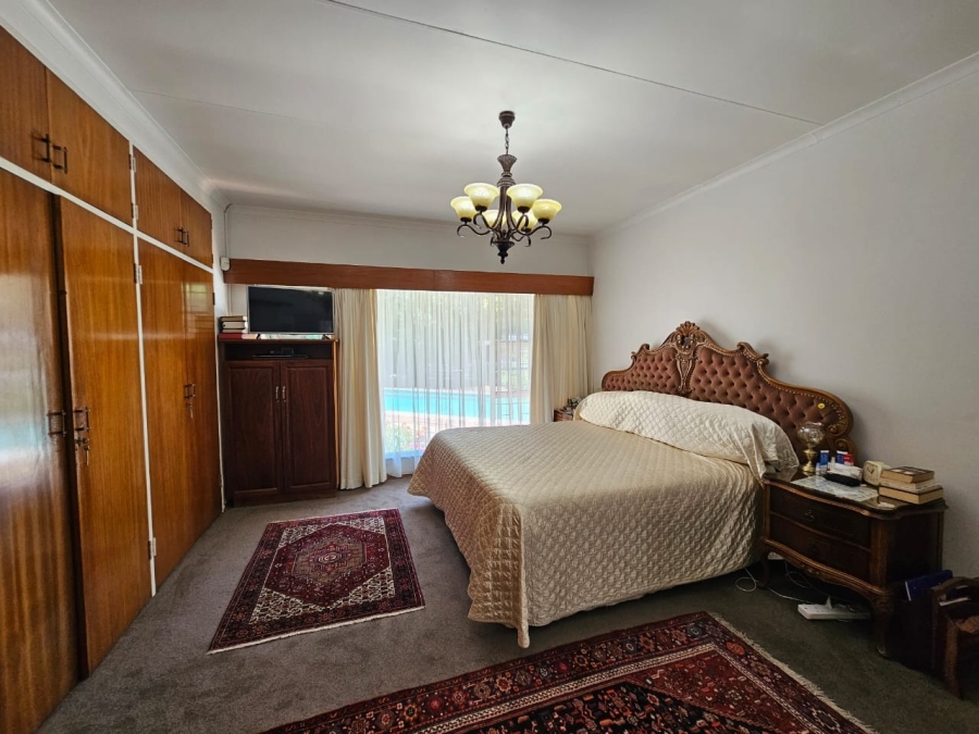 6 Bedroom Property for Sale in Grimbeeck Park North West